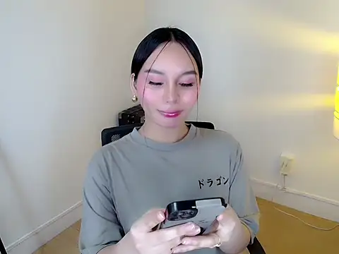 holly tabby online show from 01-08-26, 09:17