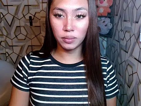 sugar hailey online show from 11-13-25, 04:17