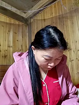 yoowwmr online show from 10-23-25, 12:10