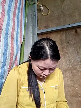 yoowwmr online show from 10-27-25, 01:20