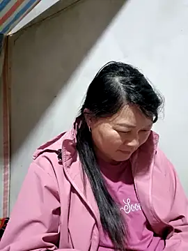 yoowwmr online show from 11-18-25, 01:59