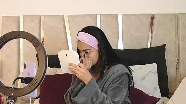 Snapshot of CamiJone chatting on 02-21-26, 01:39 CamiJone online show from 02-21-26, 01:39