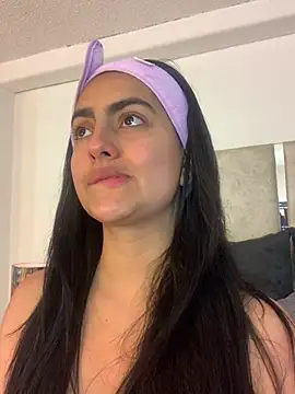 Snapshot of CamiJone chatting on 02-22-26, 08:07 CamiJone online show from 02-22-26, 08:07