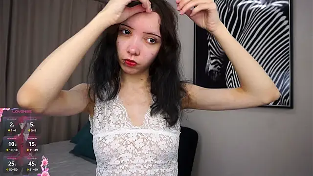 AnnisEells online show from 10-04-25, 06:11