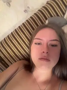 Snapshot of Tomyris_yuki chatting on 11-16-25, 11:27 Tomyris yuki online show from 11-16-25, 11:27