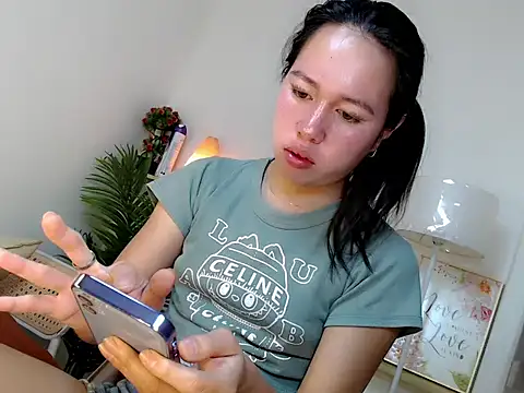 Snapshot of kimbratx chatting on 02-09-26, 12:03 kimbratx online show from 02-09-26, 12:03