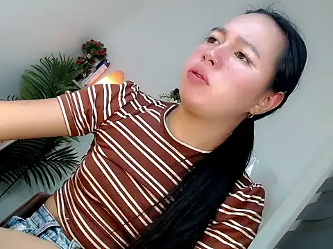 Snapshot of kimbratx chatting on 02-19-26, 11:23 kimbratx online show from 02-19-26, 11:23