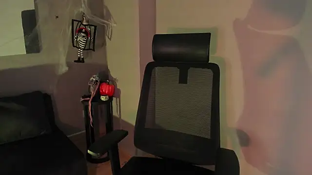 emily mars1 online show from 10-21-25, 02:51