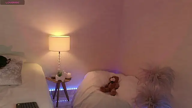 emily mars1 online show from 11-14-25, 09:57