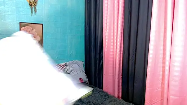 Emmats04 online show from 11-12-25, 08:59