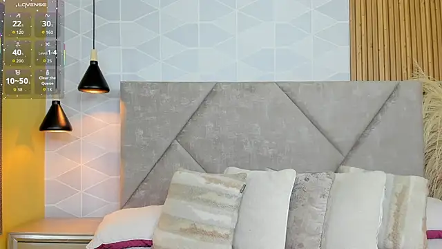 Jade Whisper online show from 10-01-25, 01:22