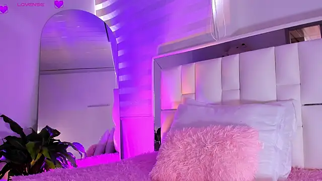 sara goddess01 online show from 09-18-25, 06:10