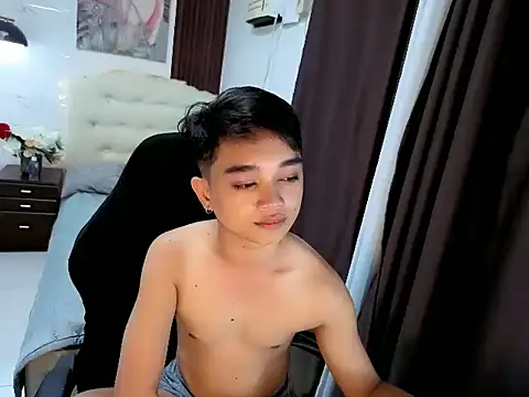 Snapshot of sexysam14 chatting on 10-27-25, 03:21 sexysam14 online show from 10-27-25, 03:21