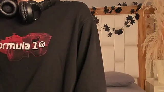 Daphne And Roger online show from 01-06-26, 11:14