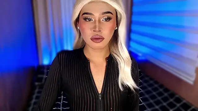 Snapshot of _tipsandchips chatting on 10-23-25, 03:55 tipsandchips online show from 10-23-25, 03:55