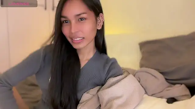 Snapshot of _sexyanne69_ chatting on 10-23-25, 07:45 sexyanne69 online show from 10-23-25, 07:45