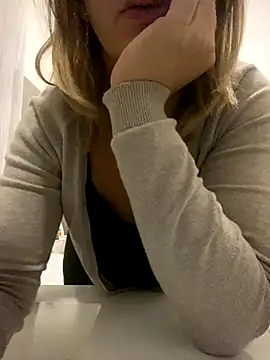 Veryvery30 online show from 11-08-25, 03:56