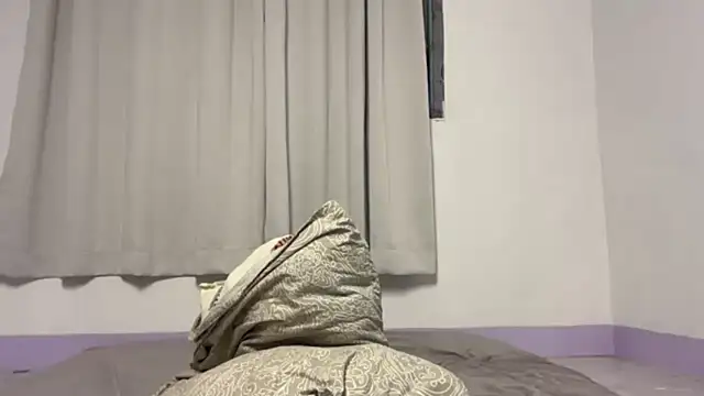 Snapshot of liannexfuckdoll chatting on 10-27-25, 03:54 liannexfuckdoll online show from 10-27-25, 03:54