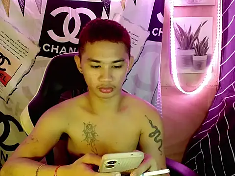 Snapshot of asianhardcock25 chatting on 10-08-25, 06:00 asianhardcock25 online show from 10-08-25, 06:00