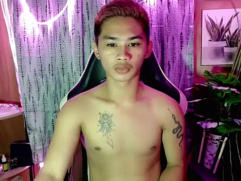 Snapshot of asianhardcock25 chatting on 10-20-25, 09:43 asianhardcock25 online show from 10-20-25, 09:43