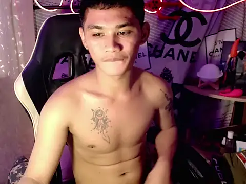 Snapshot of asianhardcock25 chatting on 11-01-25, 11:18 asianhardcock25 online show from 11-01-25, 11:18