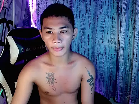 Snapshot of asianhardcock25 chatting on 11-24-25, 10:48 asianhardcock25 online show from 11-24-25, 10:48