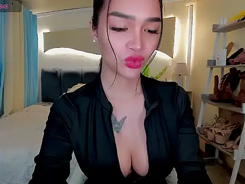 Snapshot of _agatha143_ chatting on 02-14-26, 02:30 agatha143 online show from 02-14-26, 02:30