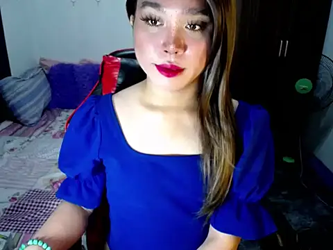 Snapshot of Urassiansweetcummer chatting on 10-09-25, 02:20 Urassiansweetcummer online show from 10-09-25, 02:20