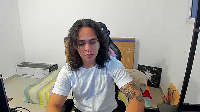 Maximiliano scoott   online show from 10-26-25, 04:40