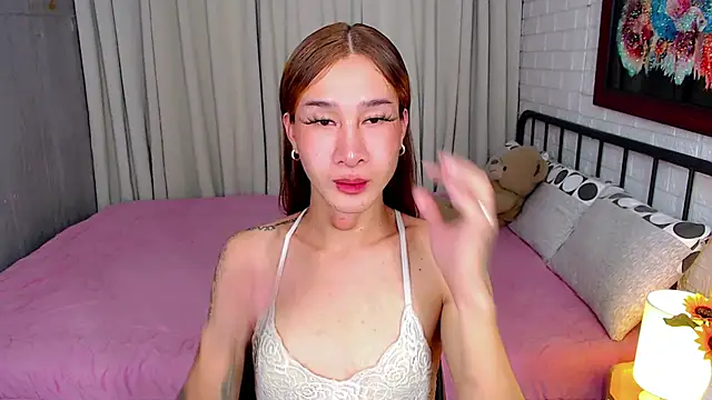 TRANSGODDESSA online show from 11-17-25, 03:40