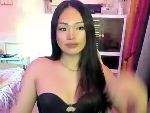 urluscious russel online show from 10-22-25, 10:42