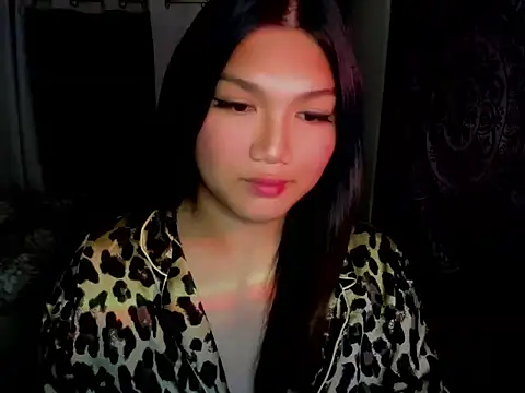 Lou heart online show from 12-02-25, 08:48