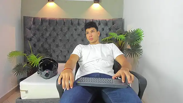 ALAN REDINGER online show from 09-15-25, 01:00