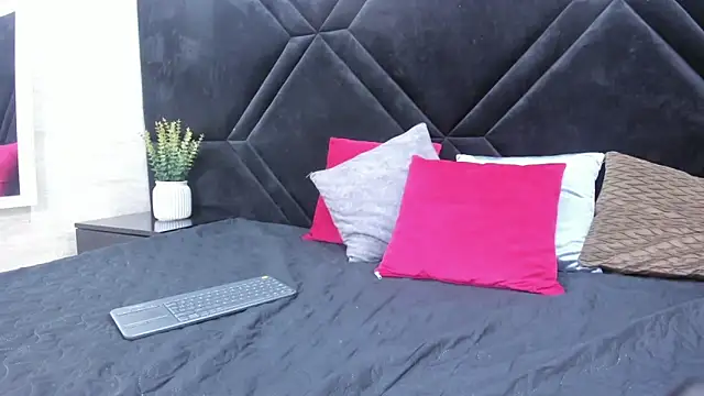 Dantzel  online show from 03-14-26, 06:46