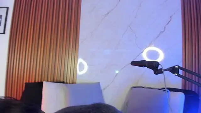 luixdust  online show from 10-13-25, 09:37