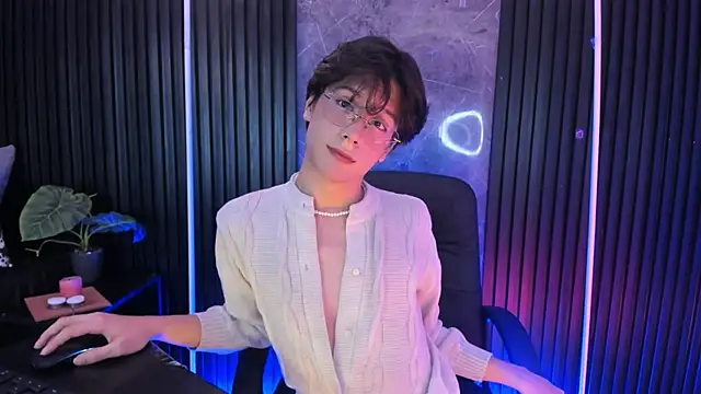 luixdust  online show from 11-13-25, 05:06