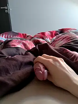 Snapshot of justhubert chatting on 09-28-25, 07:58 justhubert online show from 09-28-25, 07:58