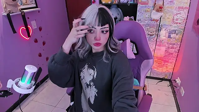 Snapshot of Vero_Osb_ chatting on 10-02-25, 11:34 Vero Osb online show from 10-02-25, 11:34