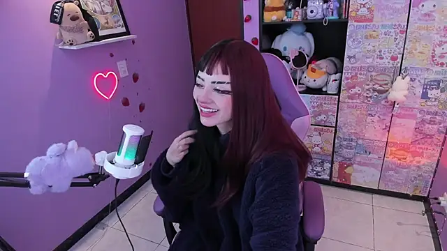 Snapshot of Vero_Osb_ chatting on 10-14-25, 11:38 Vero Osb online show from 10-14-25, 11:38