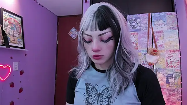 Snapshot of Vero_Osb_ chatting on 10-21-25, 11:38 Vero Osb online show from 10-21-25, 11:38