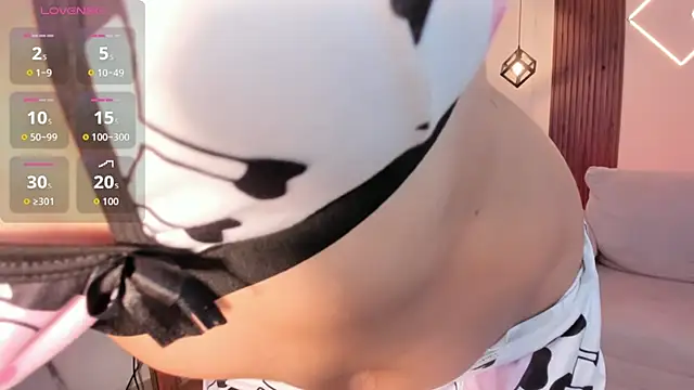 Miiaa jones online show from 10-13-25, 01:11