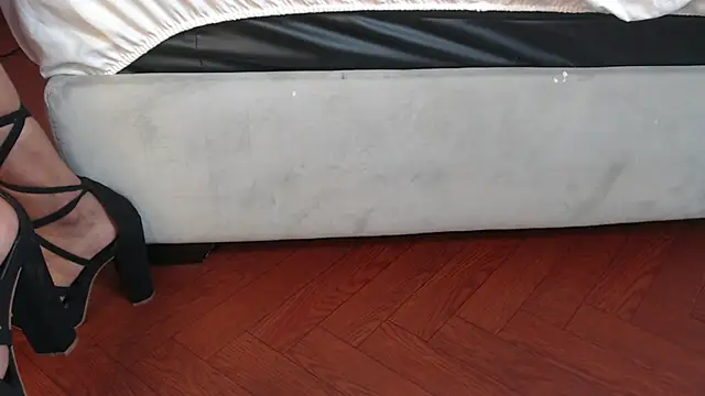 LorenBeiker- online show from 11-29-25, 11:24