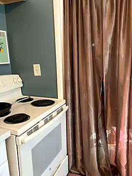 Snapshot of DaiseyKurrupt chatting on 09-28-25, 03:50 DaiseyKurrupt online show from 09-28-25, 03:50