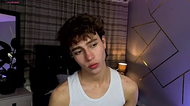 Christopher 77 online show from 10-10-25, 04:44