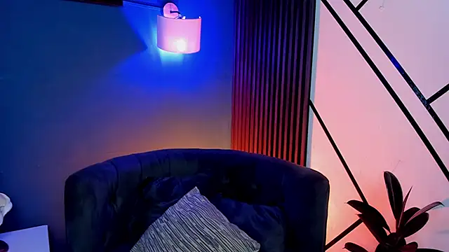 Christopher 77 online show from 10-14-25, 03:40