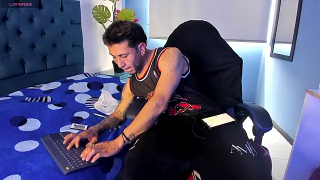 Snapshot of Thonixxx_mr chatting on 03-02-26, 07:21 Thonixxx mr online show from 03-02-26, 07:21