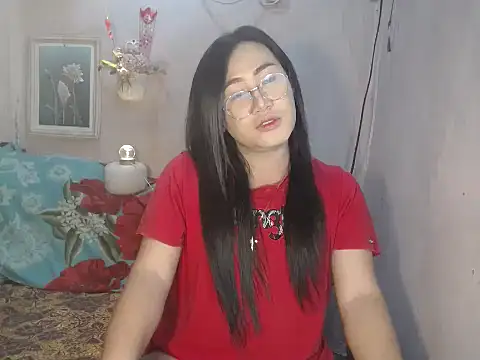 Snapshot of behappy4me chatting on 03-18-26, 04:04 behappy4me online show from 03-18-26, 04:04