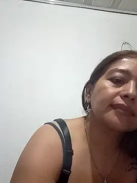 Bellamoretii5 online show from 09-24-25, 06:44