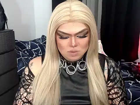 Snapshot of michellevixen922 chatting on 11-03-25, 07:37 michellevixen922 online show from 11-03-25, 07:37