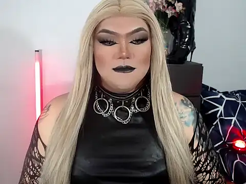 Snapshot of michellevixen922 chatting on 11-06-25, 06:03 michellevixen922 online show from 11-06-25, 06:03